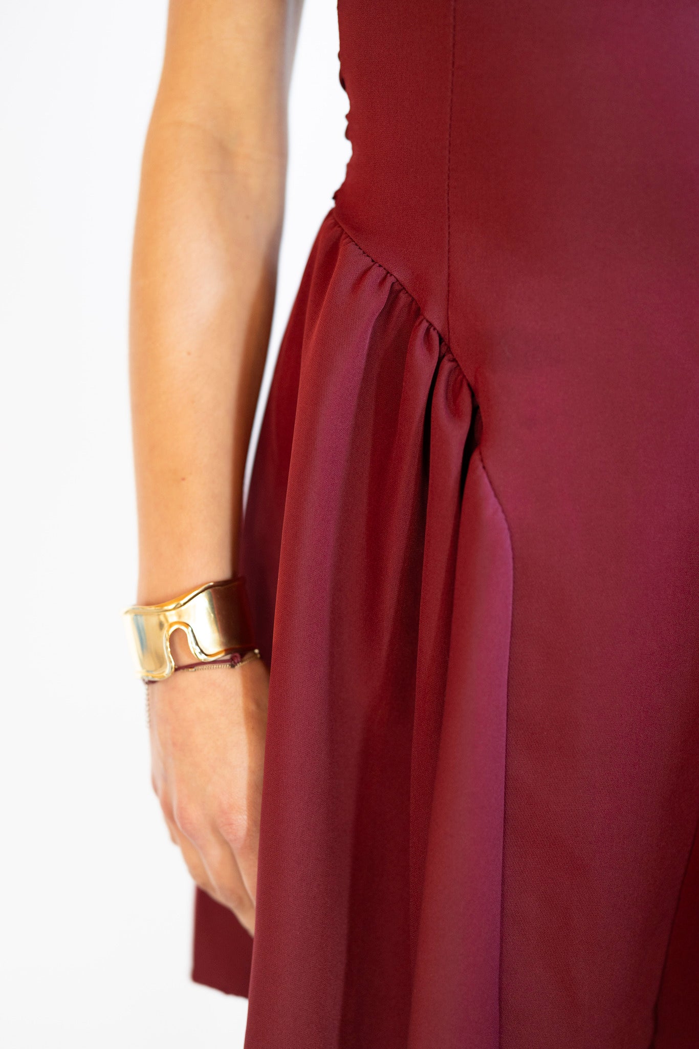 Robe Bordeaux – MUSE